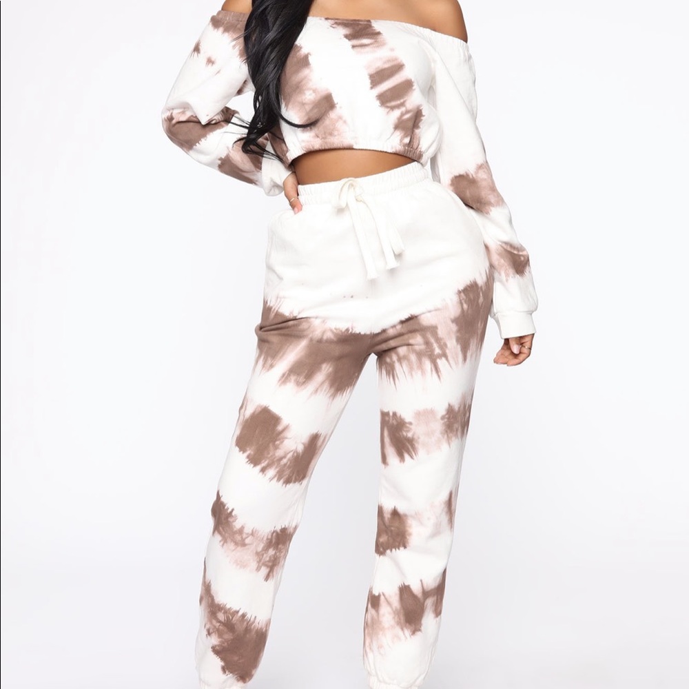 NWOT Fashion Nova Blurred Lines Tie Die Set